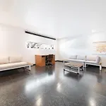 Βίλα Modern And Spacious