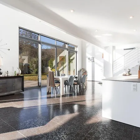 Villa Modern And Spacious Soultzmatt