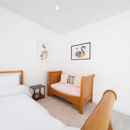 Modern And Spacious فيلة *