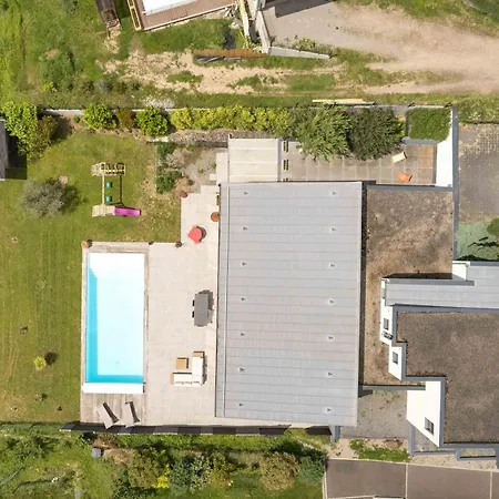 Modern And Spacious *