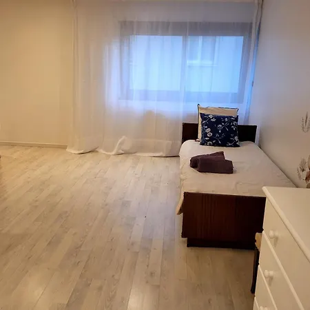 Modern And Spacious فيلة *