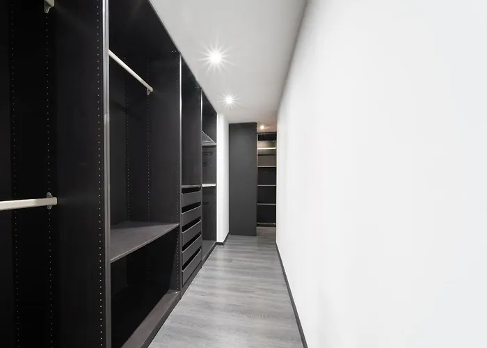 Modern And Spacious *