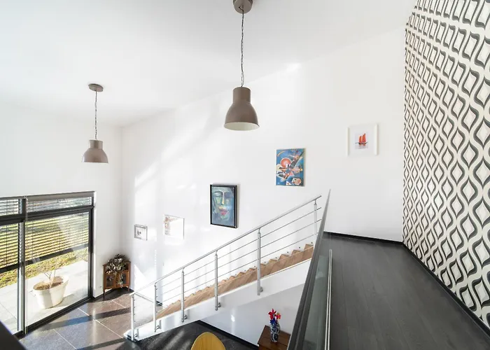 Modern And Spacious Soultzmatt